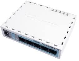 ROUTERBOARD RB 750GL Licença Nivel 4 (ABJ,JJ)